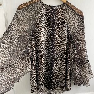Like New Elie Tahari Silk Leopard Print Blouse